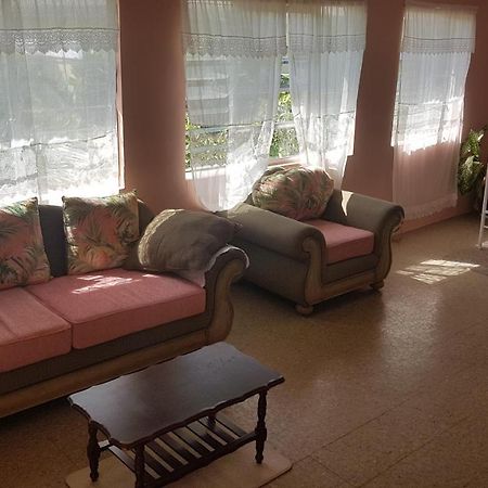 Rain Apartment Bridgetown Luaran gambar