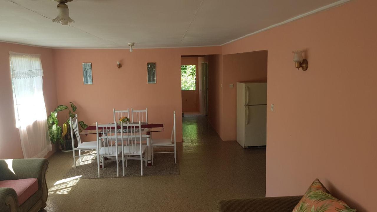 Rain Apartment Bridgetown Luaran gambar